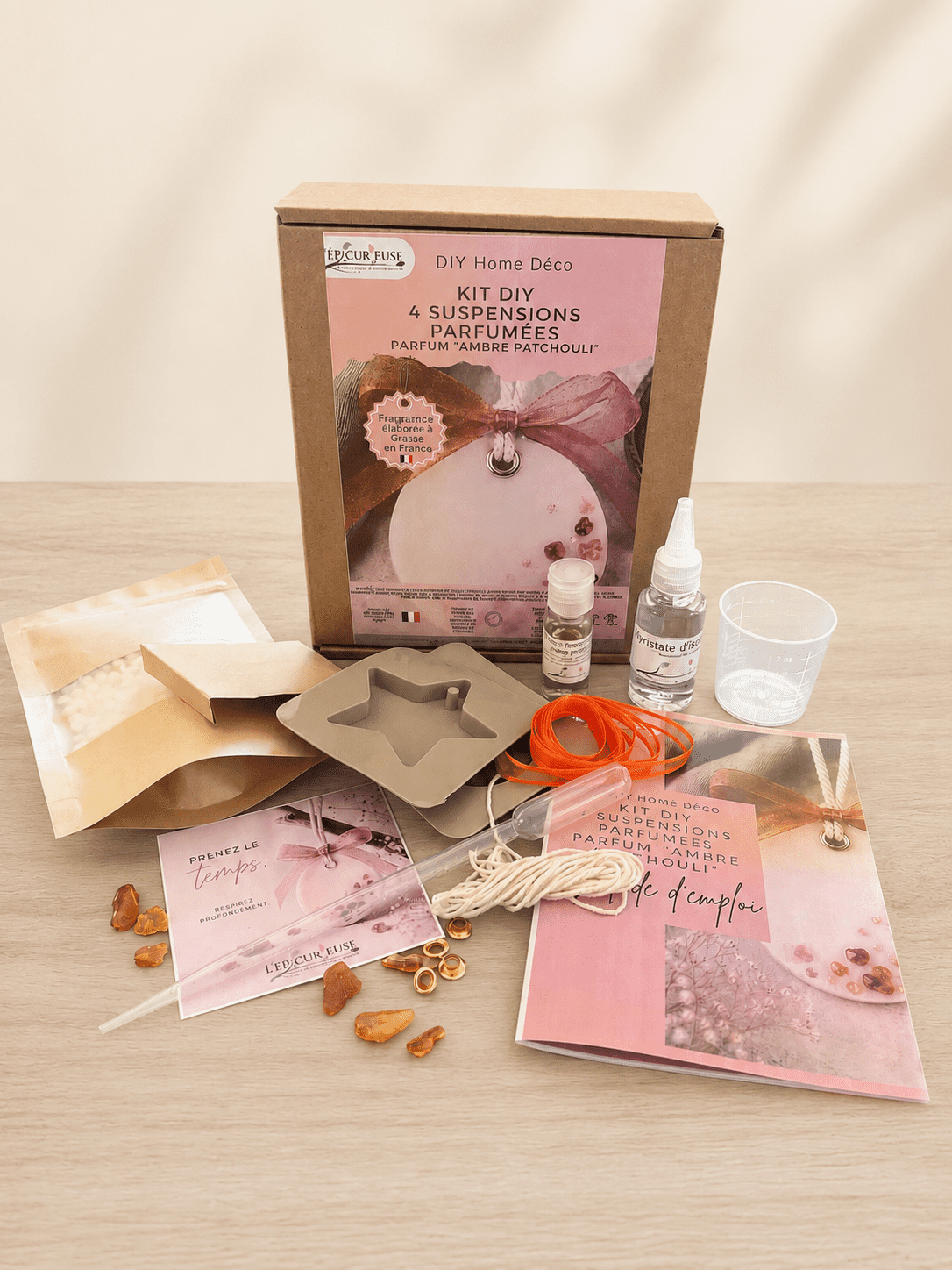 Suspension parfumée DIY Ambre Patchouli réalisée avec le kit L’Épicurieuse.